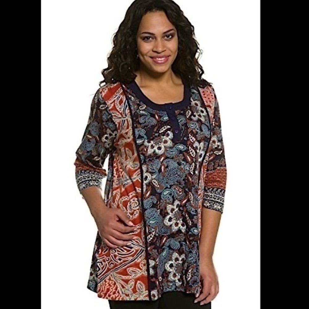 Ulla Popken Mixed Paisley Print Henley
Tunic Top 16/18​